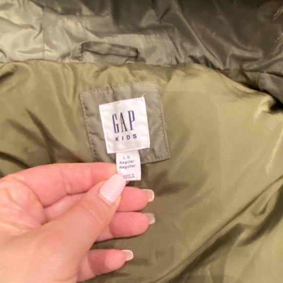 Girls Gap vest - Picture 2 of 2